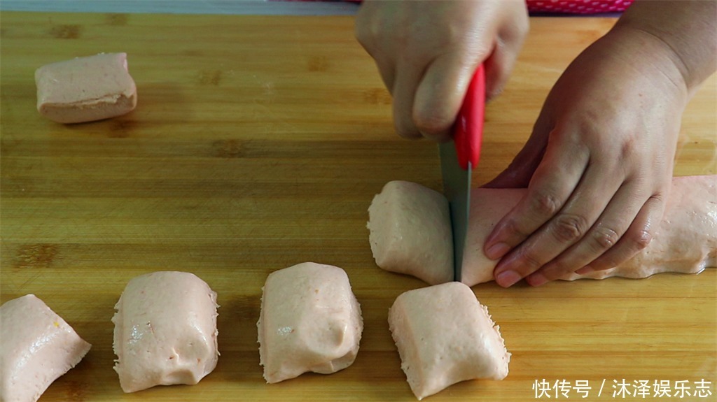 小饼|3个西红柿加1碗芝麻,教你简单又好吃的做法,出锅老公连吃5个