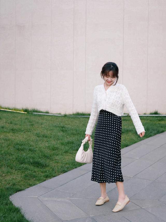 淑女鞋|小个子秋天的穿衣模板,从马甲到风衣全给你展示了,可以直接照搬