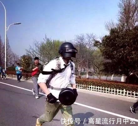 cospl穿“奇装异服”是否可以光明正大上街动漫cos、汉服,不正常吗