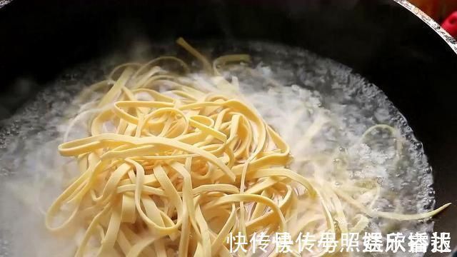 食用盐|我家豆腐皮从不炒着吃,这样做更营养,我家一周做5次,真解馋