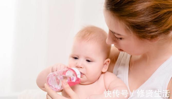 母乳|怎样判断母乳宝宝是否吃饱，参考这5个标准，建议孕妈妈看看！