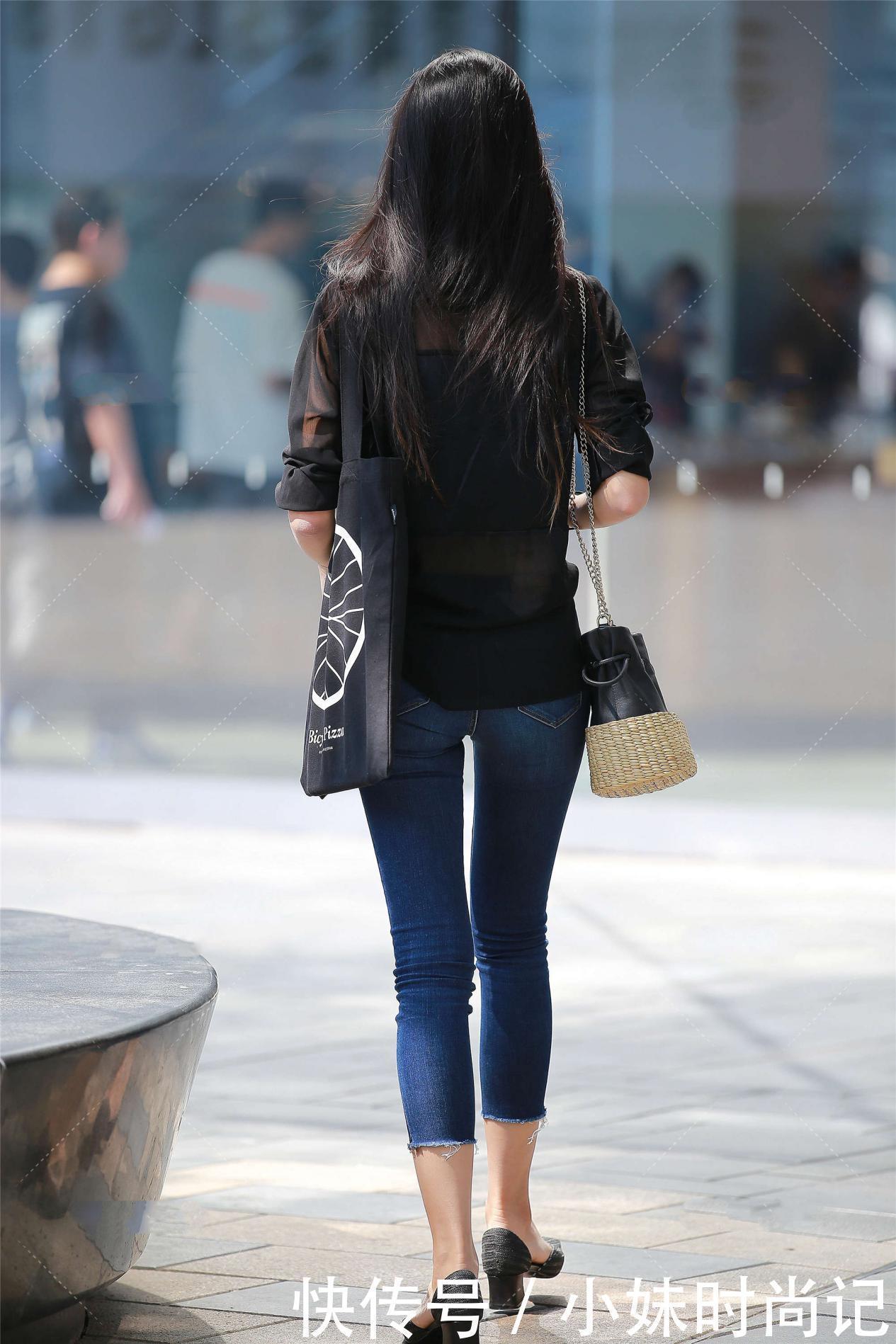 设计|街拍:设计感黑色衬衣, 搭配七分牛仔裤, 时尚街拍