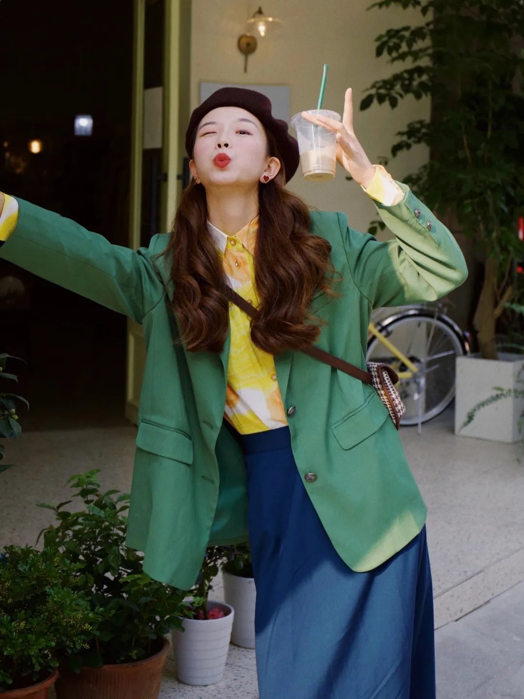 cp|衬衫+裙子、T恤+半裙=小个子夏秋王炸CP，巨洋气