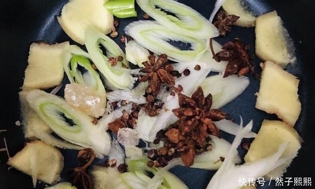 饭店|为什么饭店调的“肉馅”又香又好吃,多加2步,无论包什么都好吃