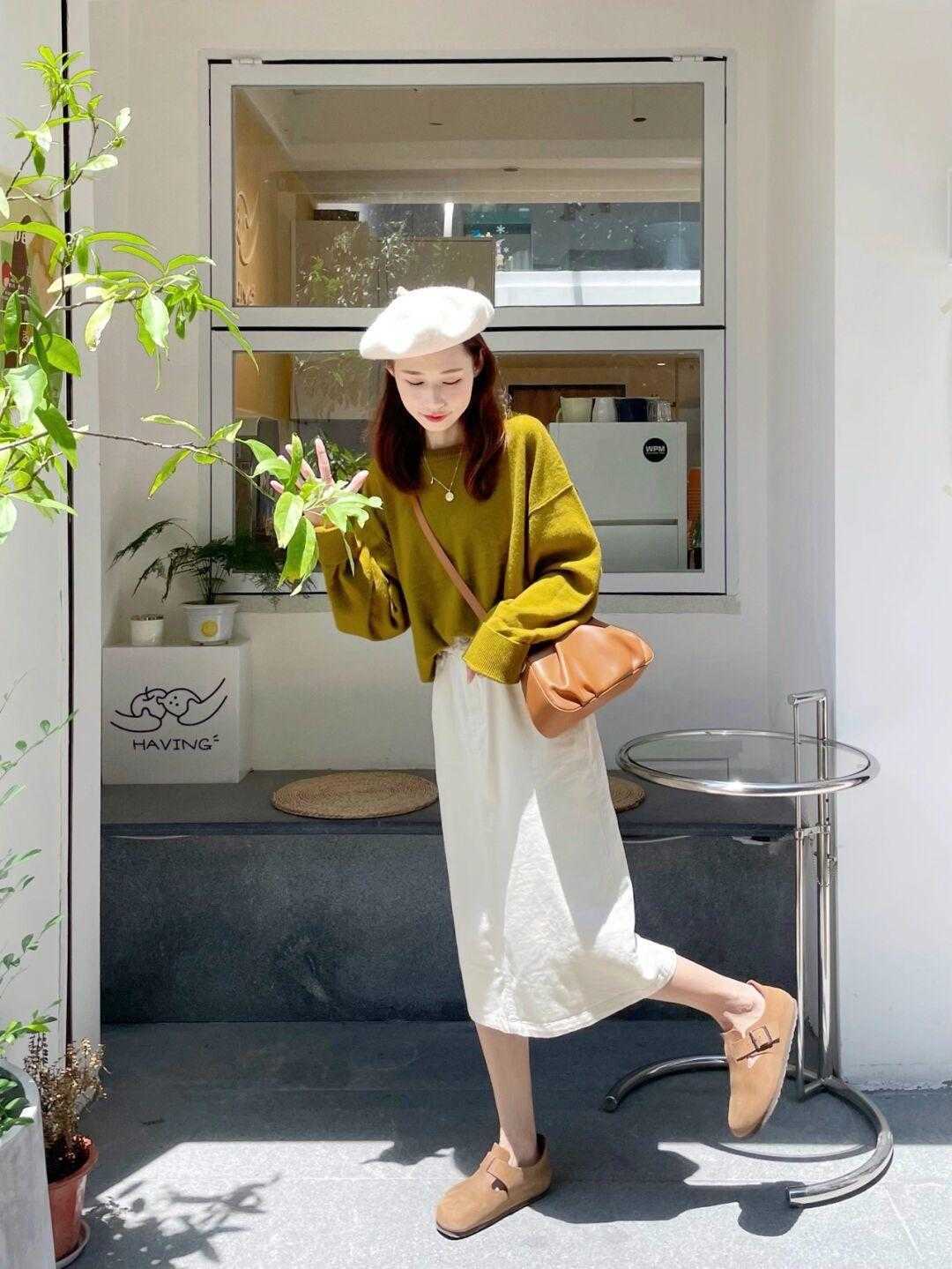 针织 早春不知道怎样穿?针织毛衣+半身裙是顶配,学会再也不用发愁了