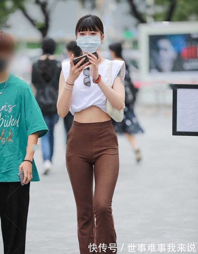 潮女 时尚好看的打底裤穿出潮女范,展现干净利落的气质美!