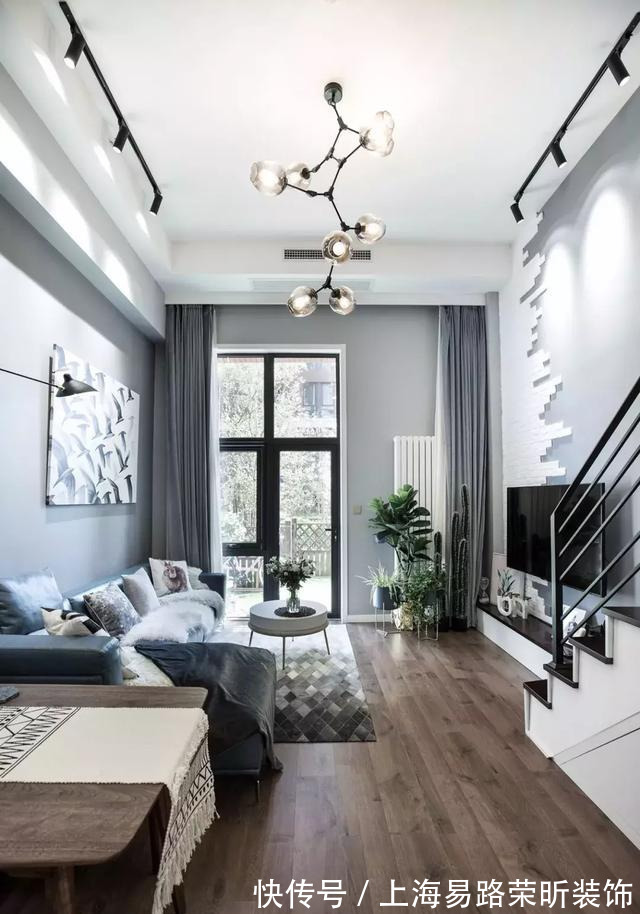 空间|冷感装修为什么这么火?有人说,这与当下盛行的颓废美有关