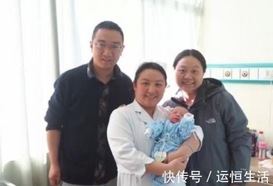 胎脂|“天使女婴”出生就走红,高颜值获得网友称赞,护士:从没见过