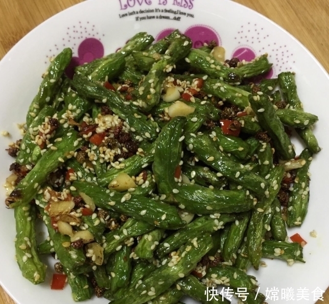 小姨子|小姨子来家里,俺做一桌子菜,吃饭时明白30岁为啥嫁不出去