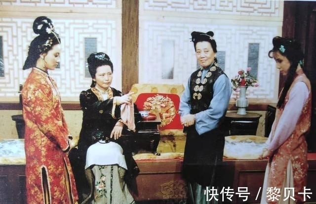 坠儿#那个稳重厚道的丫头,才是红楼梦中宝玉身边最离不开的人