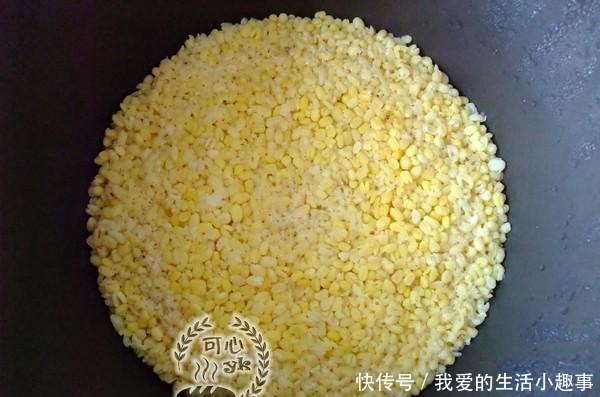 紫薯和绿豆这样做,大人小孩都喜欢,好看又好吃,分分钟搞定!