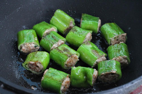 尖椒|辣椒太辣无从下口？不妨试试这做法，免油炸辣味全无，小孩都能吃