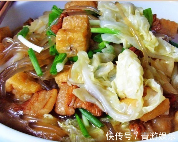 白菜和它是绝配，冬天这样吃实在太香了，大鱼大肉都不如它！