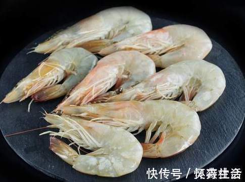 凉开水|清水煮虾，不要再直接下锅了，沿海人教你正确做法，虾肉鲜嫩Q弹