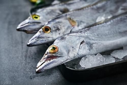  买带鱼时，选8元一袋，还是选18一斤？差别很大，去超市别买错