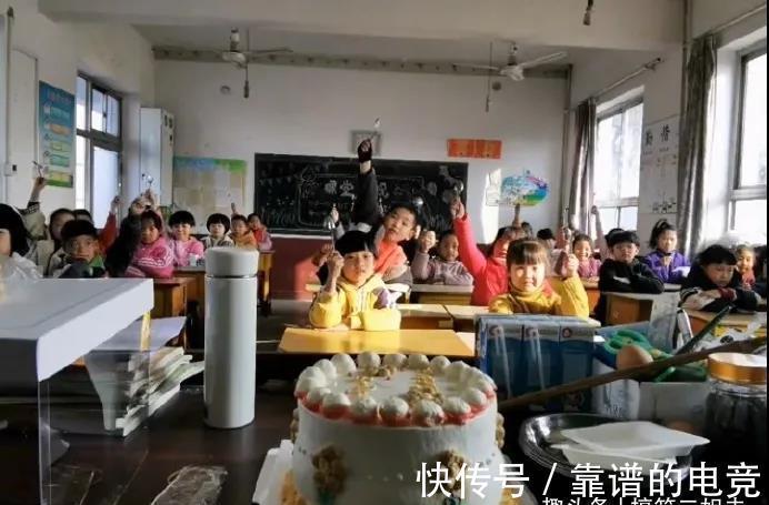 |搞笑:干饭王从小培养起,哈哈