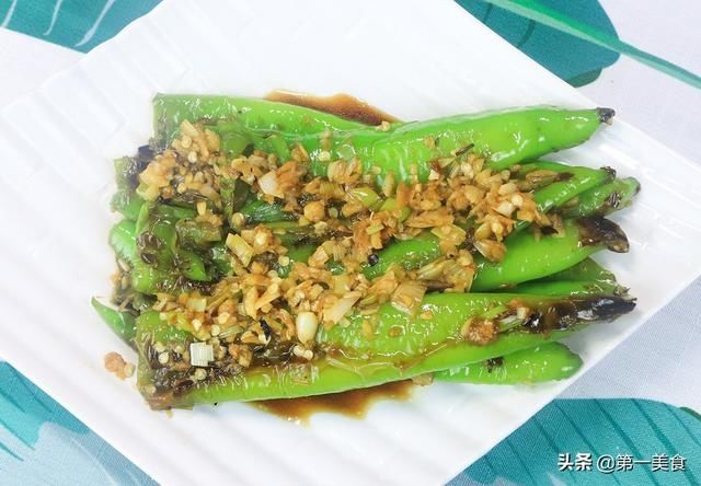 虎皮|虎皮青椒不放油也能起虎皮，厨师长分享做法和技巧，学会在家做