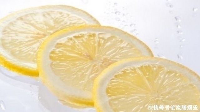 柠檬片|喜欢吃零食的女生减肥方法:3种零食早上吃,不胖反而会瘦