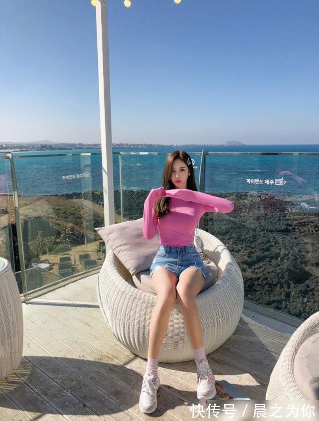 曼妙|28岁中国健身美女，清纯脸蛋曼妙身材 ，柳叶腰惹人羡慕