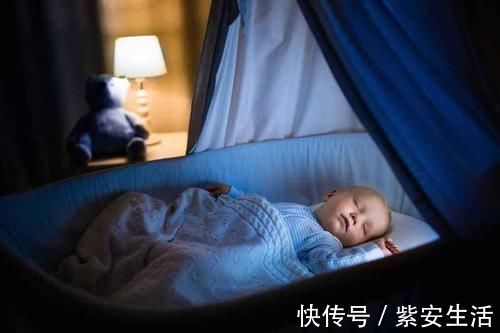 坚果|晚上吃5种食物,孩子脾胃好、睡觉香、猛长个,孩子聪明健康