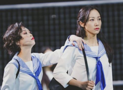 小春哥|假唱翻车的8个歌手，一个比一个离谱，有人拿反麦克风唱完整首歌