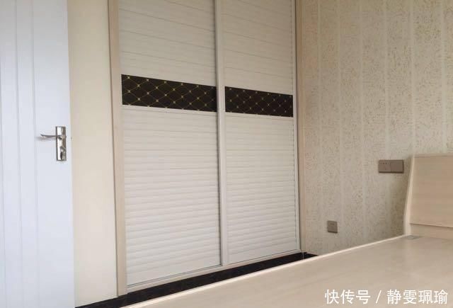 很实用|61平的小户型,老公在客厅打了好多柜子,入住后才知道很实用