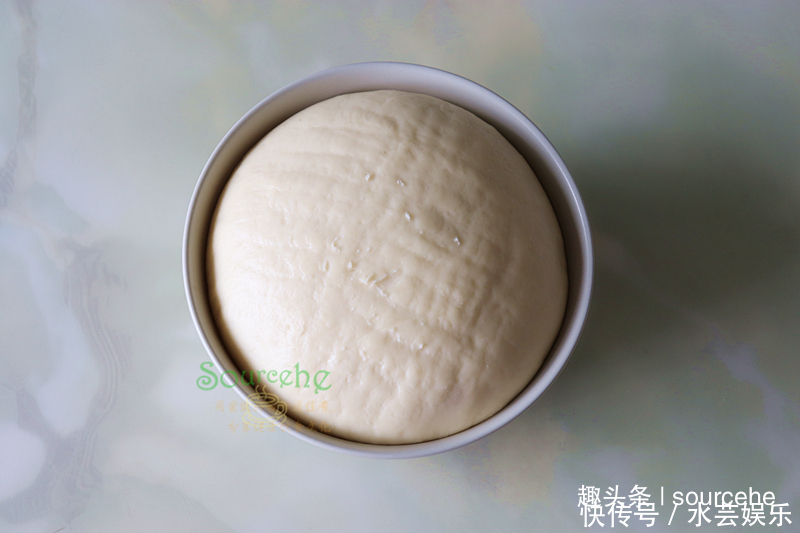 教你软式牛奶小面包的配方,小巧可爱,松软可口,一次就能成功