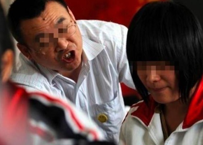 爸爸妈妈|李玫瑾:当孩子开始顶嘴,家长多说3句话,孩子将来会感激你