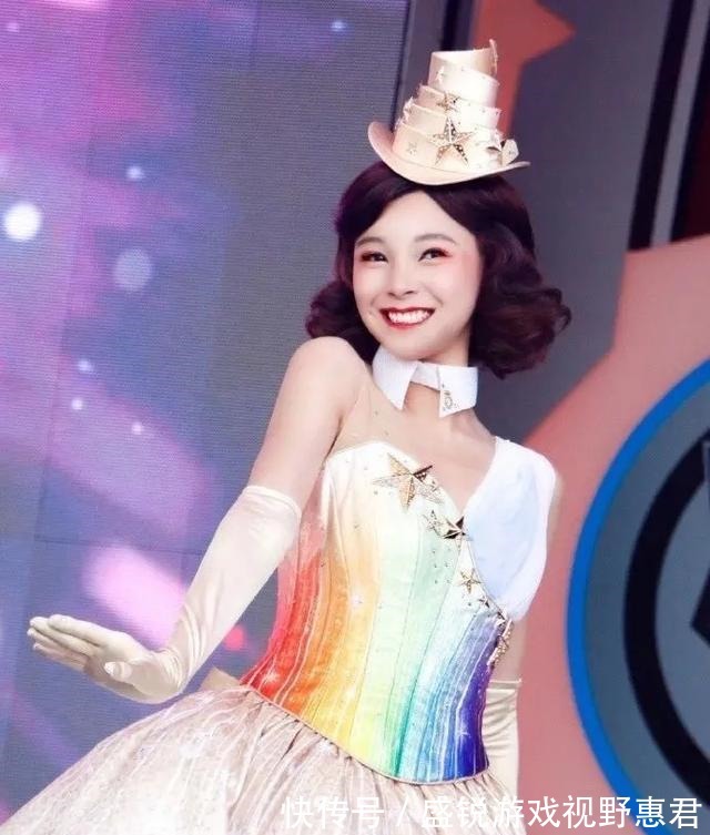 官方叫停选秀综艺，昔日明星有人游乐场跳舞，蔡徐坤现状让人唏嘘