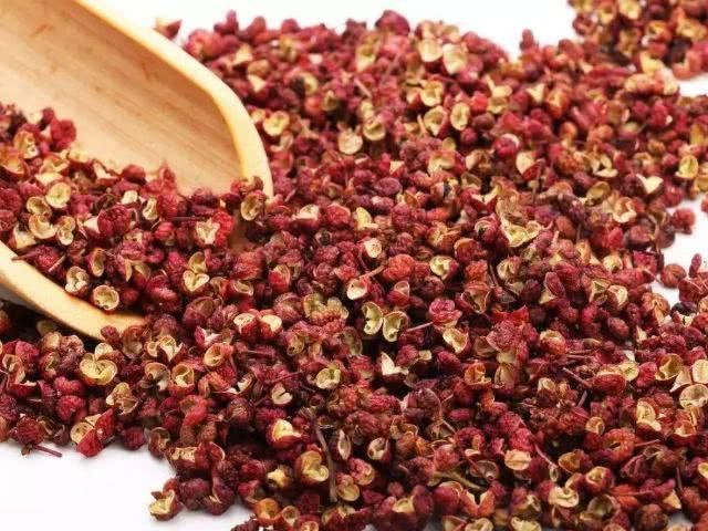 花椒|花椒放白酒里泡一泡,原来还有这种功效大家可以试试