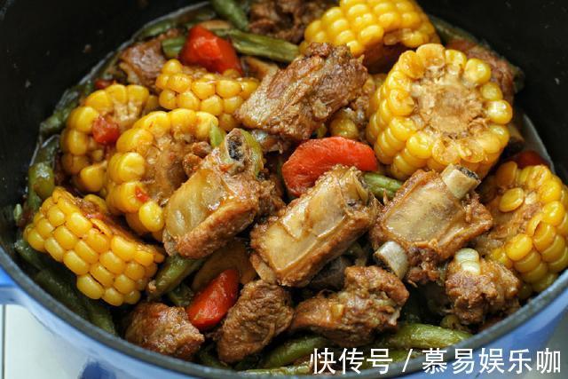 玉米|此菜虽然看着是一锅乱炖，却是超级美味又下饭，吃上就不想停嘴！