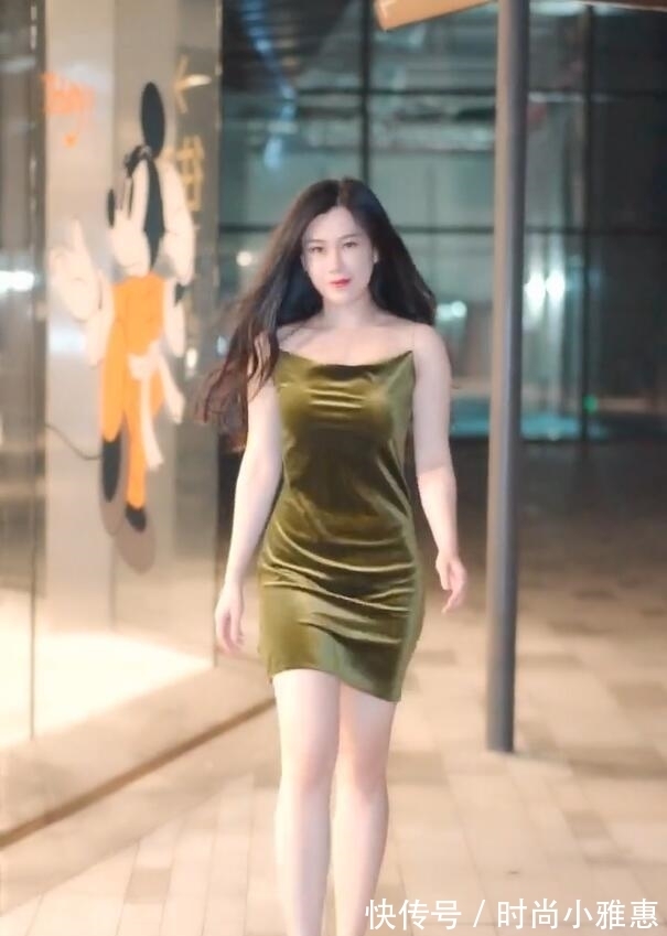 吊带裙|小清新的吊带裙,如一阵扑面而来的清风