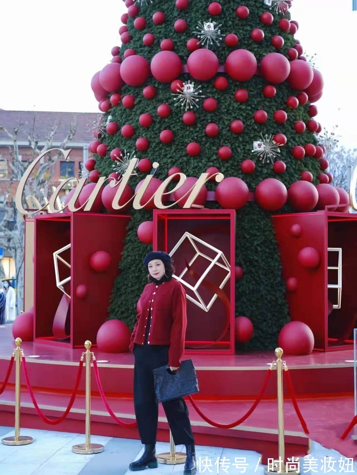 大衣 女人无论年龄多大,穿衣都要高级洋气,50岁比年轻人还会穿