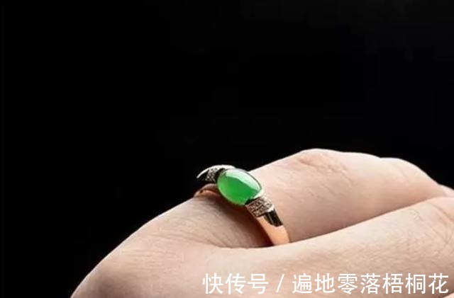 戒指|翡翠戒指虽好,可不要乱佩戴噢!