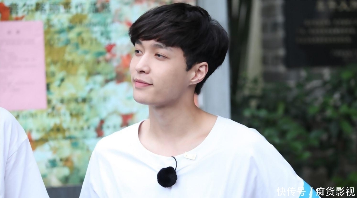 《向5》导演力求真实状态,要求嘉宾不化妆,“小绵羊”会听话吗