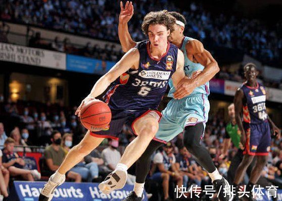 二胎|NBA新晋高富帅!卡戴珊小妹心动,怀二胎犯花痴,爱上19岁天才