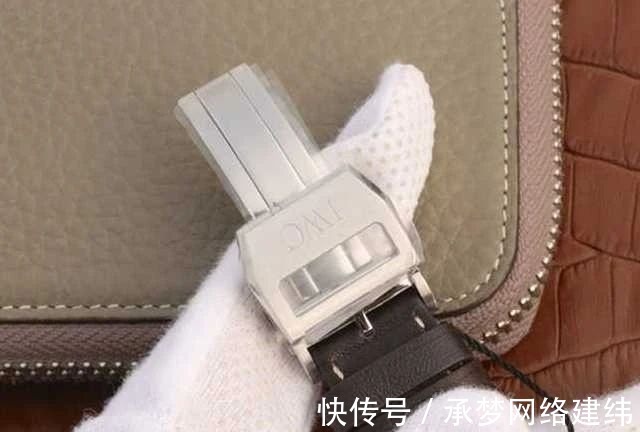 表扣|万国大飞小王子详细「图文对比」评测!