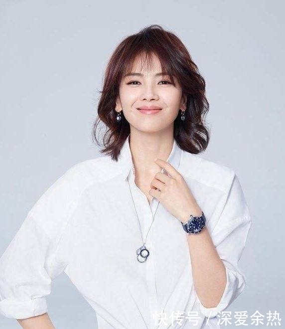 女人手表戴左手好，还是右手好？别再戴错被人笑话，多了解不吃亏