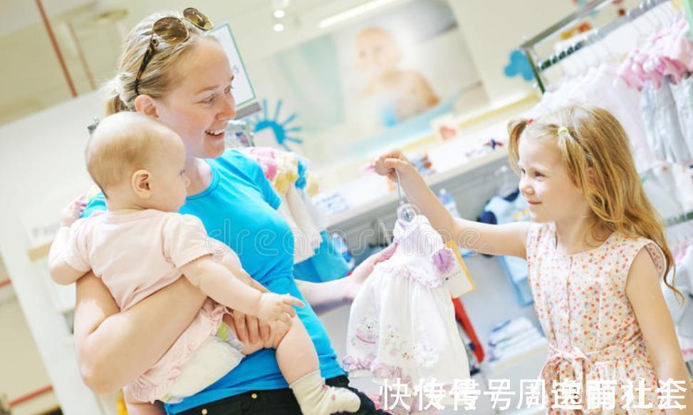 西红杮|带孩子千万不能这么节省,特别是这2个方面,要给孩子更好的成长