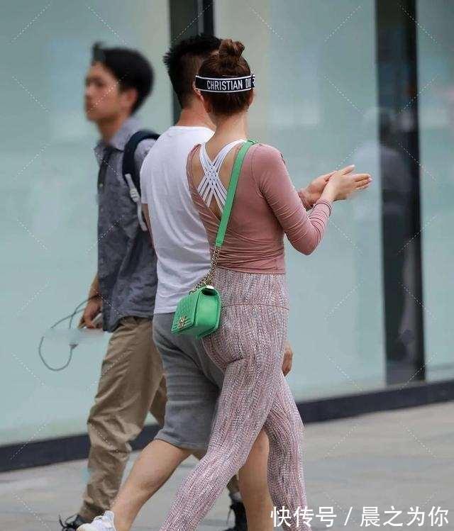 减龄 体态苗条的瑜伽裤美女,选定文雅减龄的样式,文雅浪漫