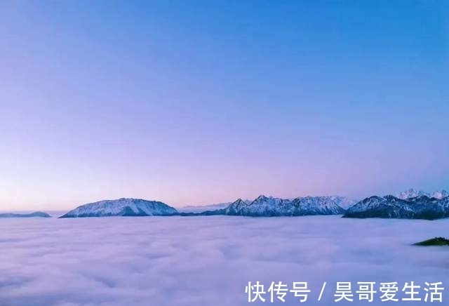 达瓦更扎|「达瓦更扎」观一场雪山云海盛宴