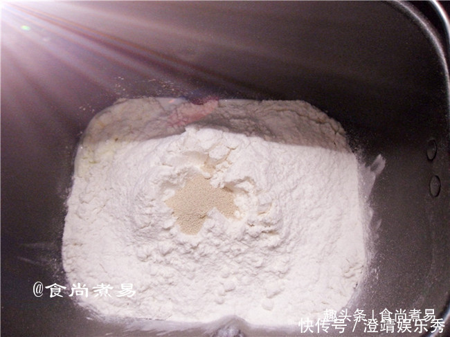 配方|面包此做法,香甜柔软又筋道,撕开能拉丝,配方很简单