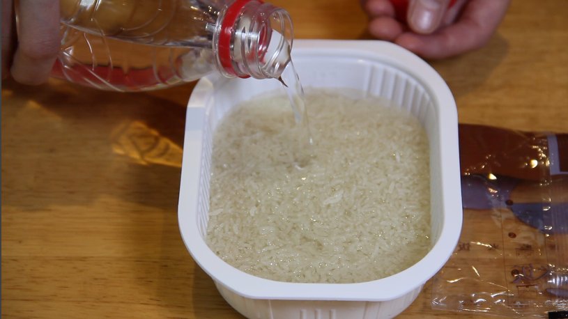 自热米饭是生米还是熟米