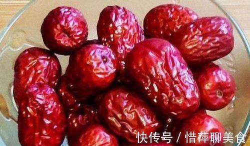 泡水|早上空腹吃一把红枣，坚持半月，或许4个好处不请自来