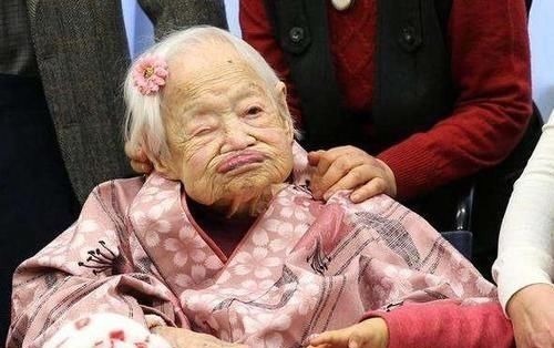 八分|日本最长寿女性,养生秘诀可能与男性有关,多数人或没想到