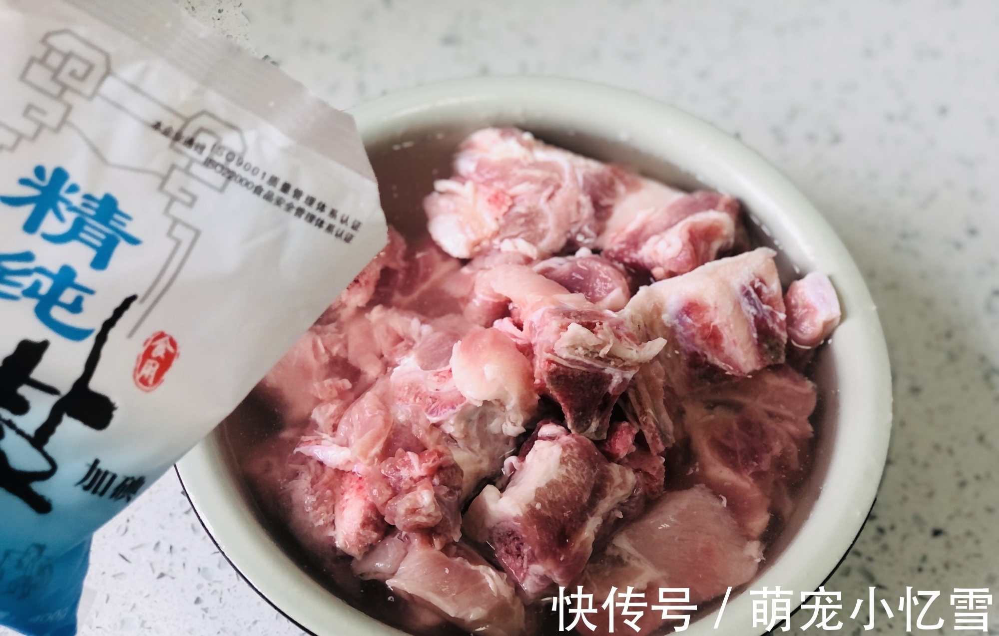 入秋后,遇到此肉要多吃,比牛肉便宜,比鸡肉香,补钙强身少不了