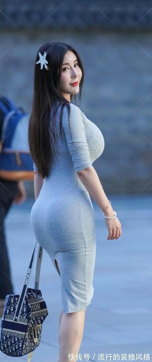 暗色 美女脚上一双高跟鞋,少女感满满,色调相互协调,增加了视觉享受