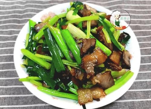 分享6道春节小炒菜，荤素搭配，实惠又开胃，年夜饭上桌成抢手菜