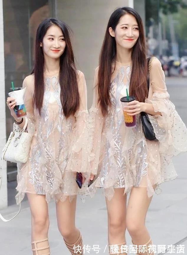 穿搭 双胞胎姐妹搭配风格魅力四射,泡泡袖网纱连衣裙,又纯又欲