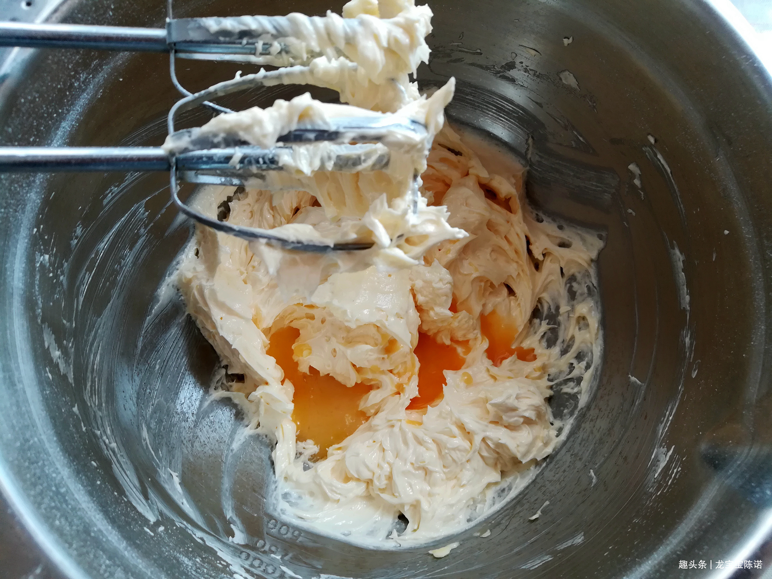 这种水果正当季,用它做蛋糕,清香不甜腻,大人小孩都爱吃